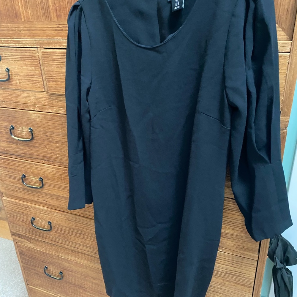 Chic Black Long Sleeve Dress